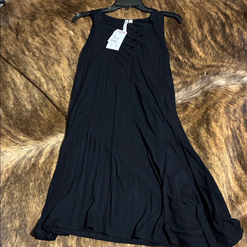 Cable &Gauge black dress in medium